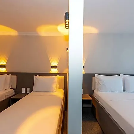 Hotel Mays