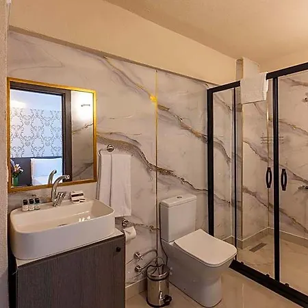 Mays Hotel 4*
